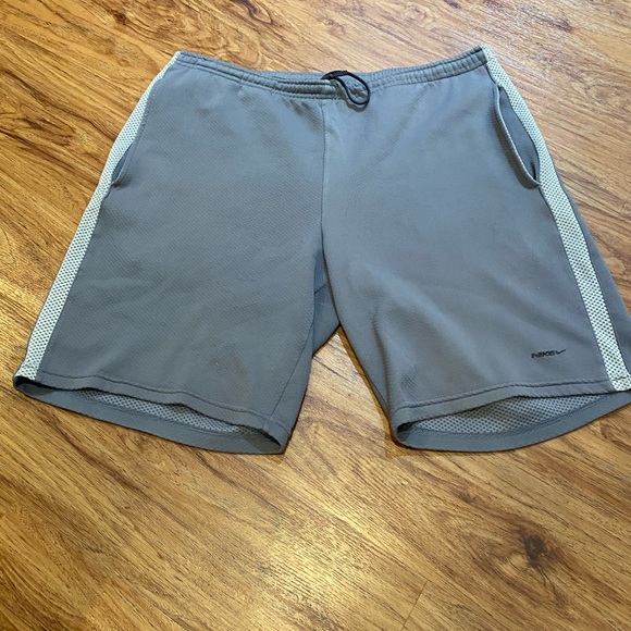 Nike Dri-Fit Shorts - Picture 1 of 2